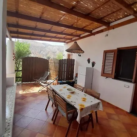 Garden & Sea Holiday home *
