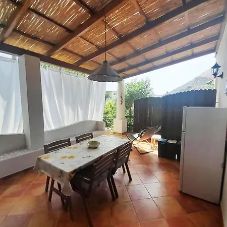 Garden & Sea Holiday home