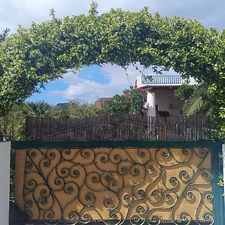 Garden & Sea Holiday home